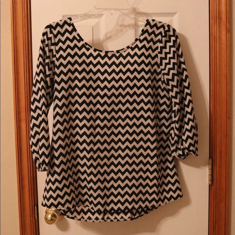 Women’s dress top